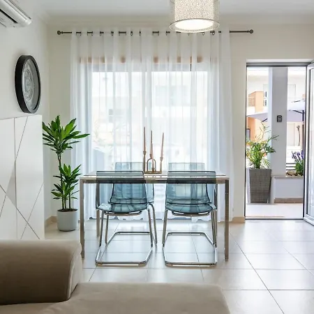White 62 House - Private Terrace & アルブフェイラ